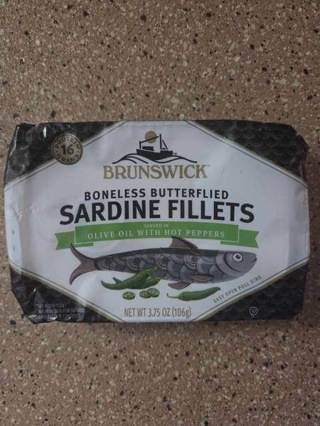 Brunswick — Boneless Butterflied Sardine Fillets in Olive Oil with Hot Peppers