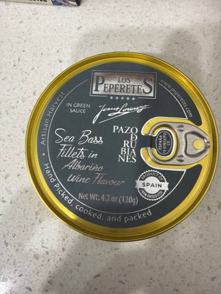 Los Peperetes — Sea Bass Fillets in Albariño Wine Flavour