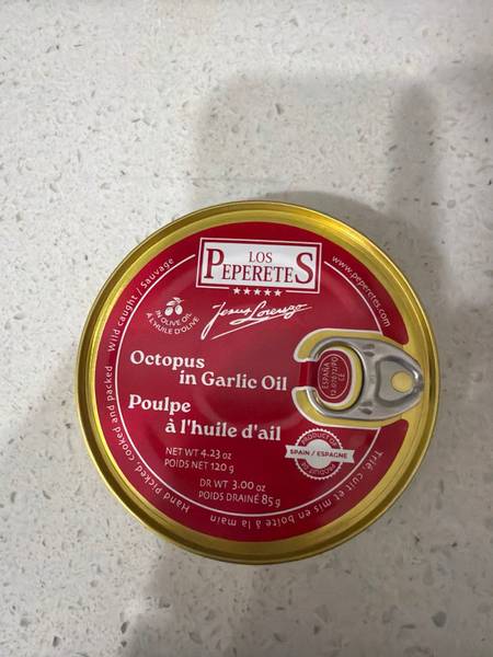 Los Peperetes — Octopus in Garlic Oil