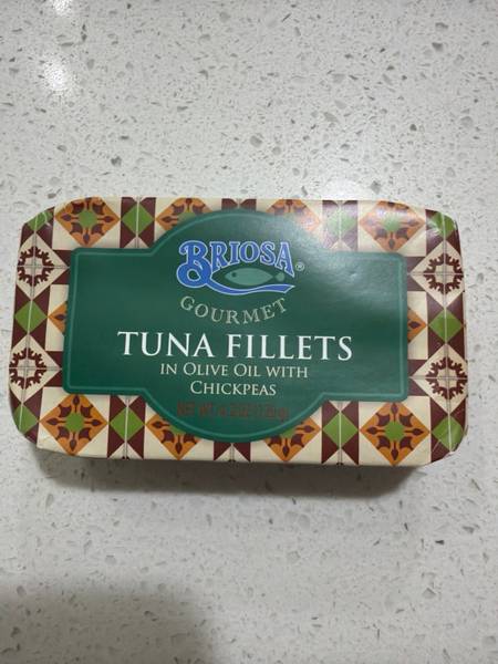 Briosa — Tuna Fillets in Olive Oil with Chickpeas