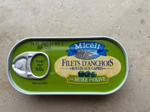 Micéli — Filets d'anchois roulés aux câpres à l'huile d'olive