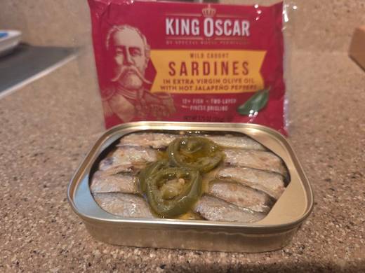 KING OSCAR — WILD CAUGHT SARDINES IN EXTRA VIRGIN OLIVE OIL WITH HOT JALAPENO PEPPERS, EXTRA VIRGIN OLIVE OIL WITH HOT JALAPENO PEPPERS